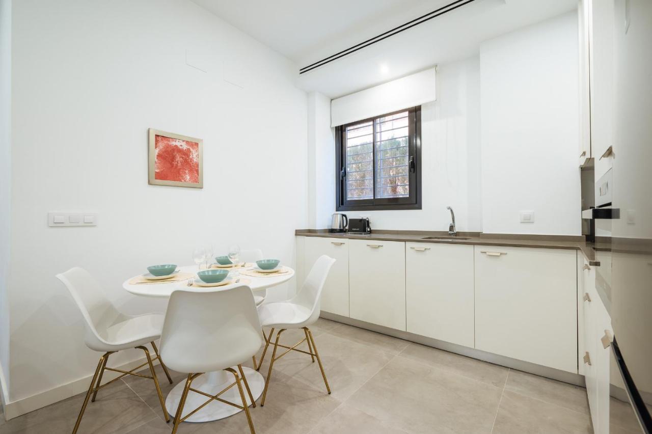 Urban Pulses Nervion Apartment Seville Exterior photo